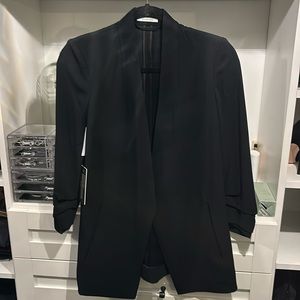 Aritzia Babaton Power Hip Blazer in Black Size 4